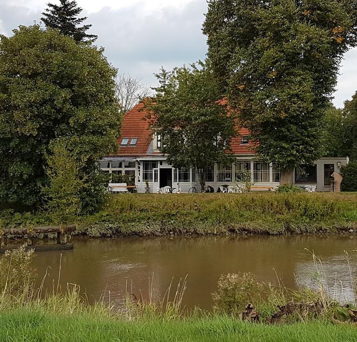 Burg Cafe Altes Zollhaus Stickhausen